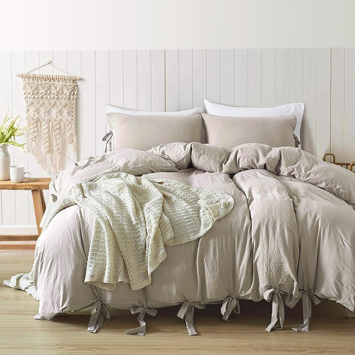 annadaif Pink Duvet Cover Queen (90x90 Inch), 3 Pieces (1 Duvet Cover, 2 Pillowcases) Soft Washed Microfiber Bowknot Bow Tie Duvet Cover Set, Easy Care Bedding Set for Men, Women