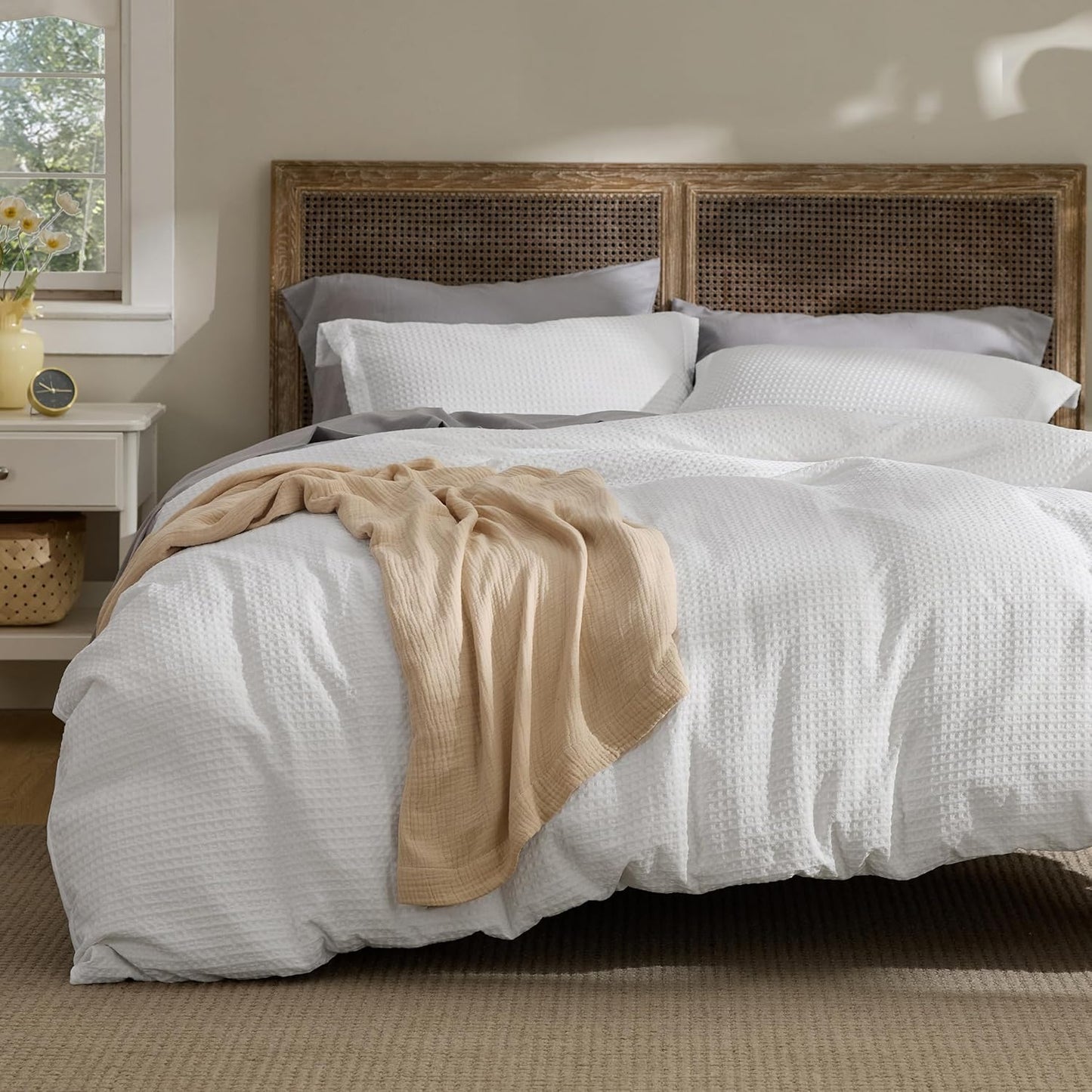 Bedsure Luxury Waffle Duvet Cover King Size - Textured Duvet Cover Set, Soft, Breathable Bedding Set (104"x90") with 2 Pillow Shams for All Season, Linen, Comforter Not Included