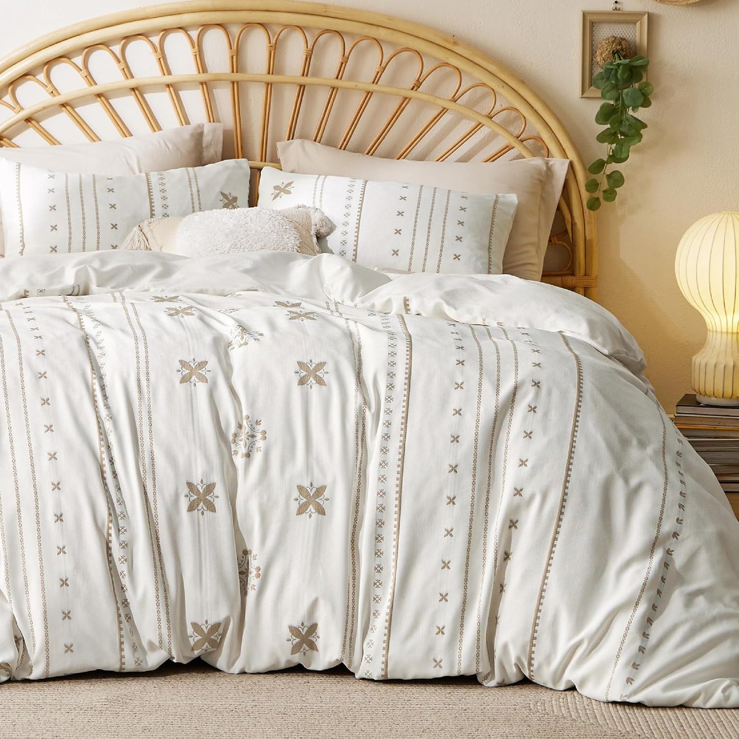 Bedsure Boho Kids Duvet Cover Queen Size(Duvet Insert/Comforter not Included - Tufted Duvet Cover Queen for All Seasons,Soft Shabby Chic Boho Bedding (Beige, 90" x 90")
